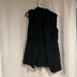 Love Token Black fur vest